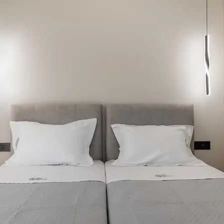 Samantha Villa, By Tk Premium