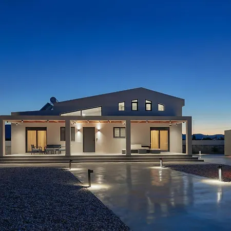 Villa Samantha - Private Pool, 3 Ensuite Bedrooms & Complete Privacy Near Laganas, By Tk Premium *