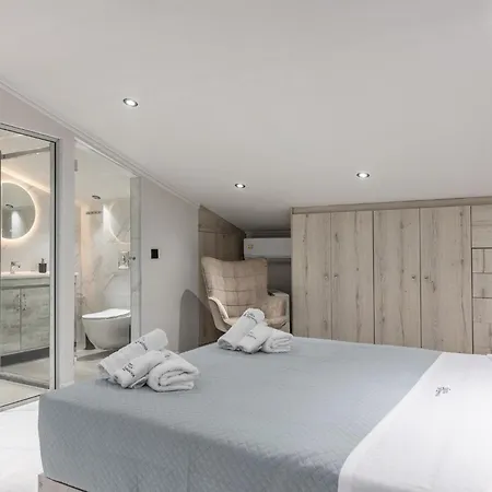 Samantha - Private Pool, 3 Ensuite Bedrooms & Complete Privacy Near Laganas, By Tk Premium 别墅