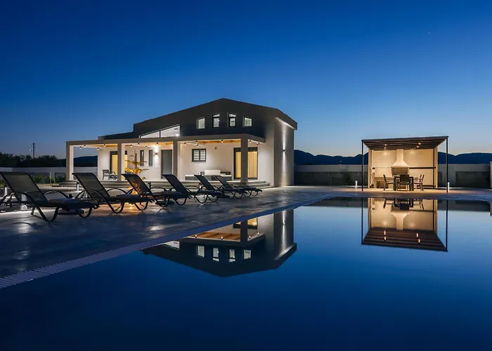 Samantha Villa, By Tk Premium فيلة