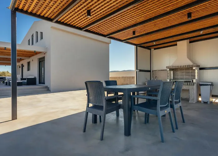 Samantha Villa, By Tk Premium Villa