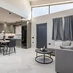 Samantha Villa, By Tk Premium * Ambelokipoi (Zakynthos)