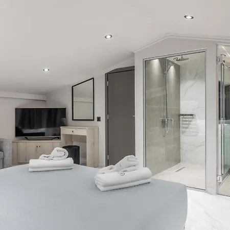 Samantha Villa, By Tk Premium * Ambelokipoi (Zakynthos)