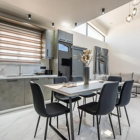 Samantha Villa, By Tk Premium Ambelokipoi (Zakynthos)